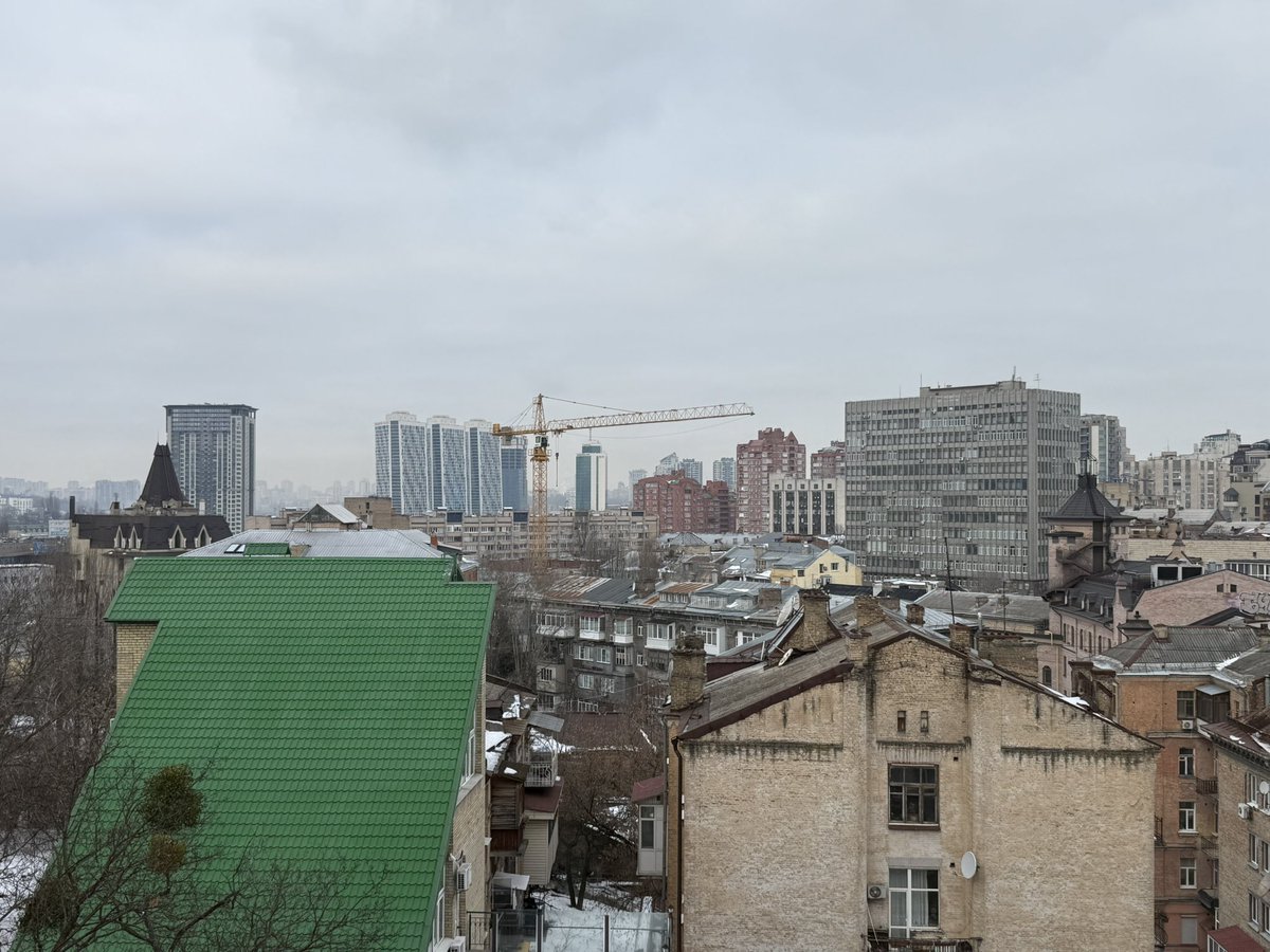 's tweet image. Egunoooooon #Kiev