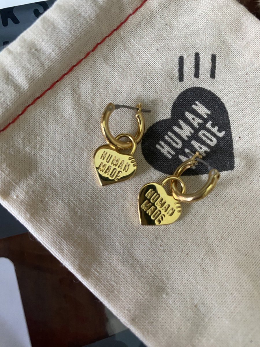 usedeverything1's tweet photo. Human madeสีทองใส่1ครั้งส่งต่อ3,000฿ ไม่มีตำหนิ
#humanmade #ตลาดนัดhumanmade #humanmadethailand #humanmadeส่งต่อ #humanmadeมือสอง https://t.co/55RYQ0yFaS