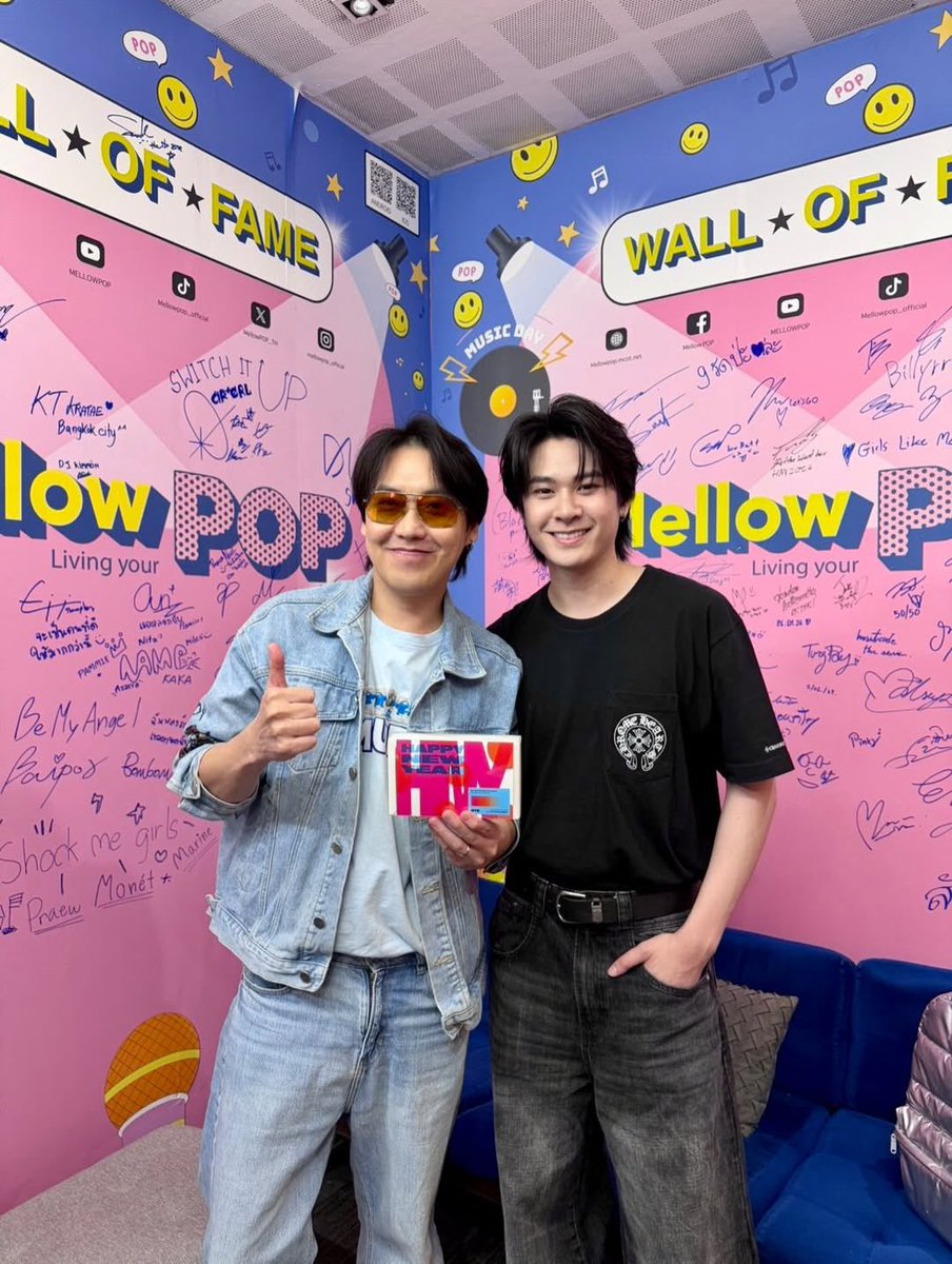 PhotomGraph's tweet photo. dongsira
ดมทุกวันแล้วนะยาดมหอมสดชื่น
#คิดจะจ้างคิดถึงแจ๊คกี้ 😂😆😂😆
แต๊งกิ้วน้อง แจ๊คกี้ เลิฟเลิฟนะ💙💙💙💙 #jackiejackrin
#MCDong #แจ๊คกี้จักริน https://t.co/9r3HsbmCUv