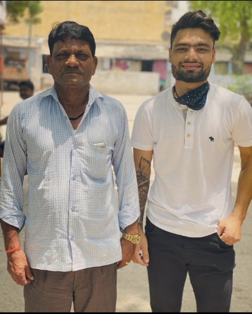DrNimoYadav's tweet photo. > Rinku Singh’s father was on a ventilator.

> His family asked him to come home.

> Rinku Singh went back to his family on 24th February.

> BCCI called him back to join the Indian camp as India had to play Zimbabwe on 26th February.

> Rinku came back on 25th February and joined the camp.

> On 26th February, Gambhir and Surya didn’t even include him in the playing XI.

> On 27th February, his father passed away.

You have to be absolutely heartless to call a player back when his father is on a ventilator and then not even include him in the team.

This is New India 💔