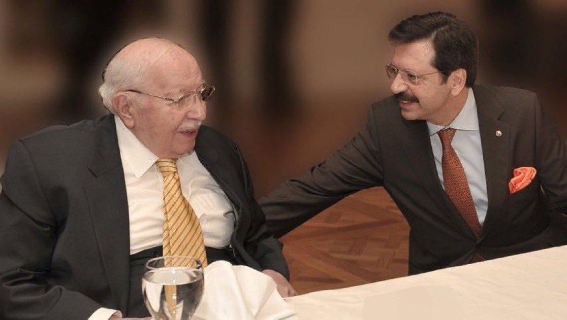 54. Hükümetin Başbakanı, önceki dönem TOBB Başkanlarımızdan merhum Prof. Dr. Necmettin Erbakan Hocamızı vefatının 15. yıl dönümünde saygı ve rahmetle anıyoruz. Ruhu şad, mekânı cennet olsun.
#NecmettinErbakan