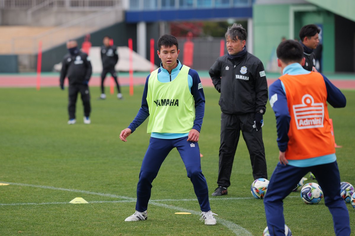 📢 | 𝗧𝗢𝗣𝗧𝗘𝗔𝗠 𝗜𝗡𝗙𝗢𝗥𝗠𝗔𝗧𝗜𝗢𝗡

ジュビロ磐田U-18所属4選手 Ｊリーグ選手登録（第2種）のお知らせ

ジュビロ磐田U-18に所属する #奥田悠真 選手 #西岡健斗 選手 #西野陽向 選手 #小枝朔太郎