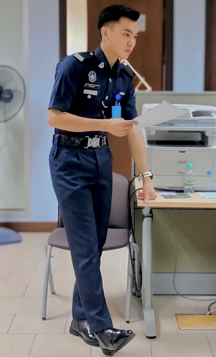 uniform men police suit tweet media