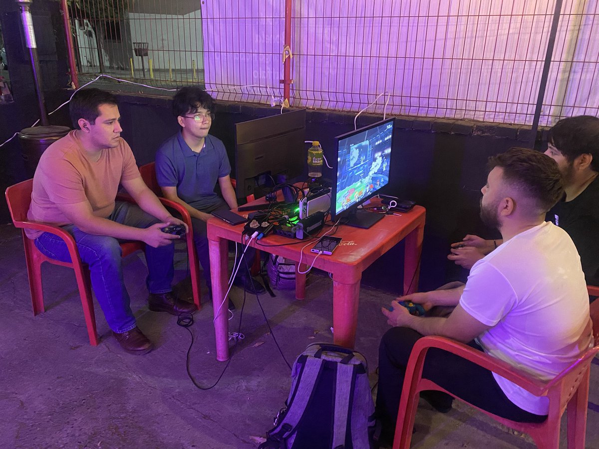 SHM Smash tweet media