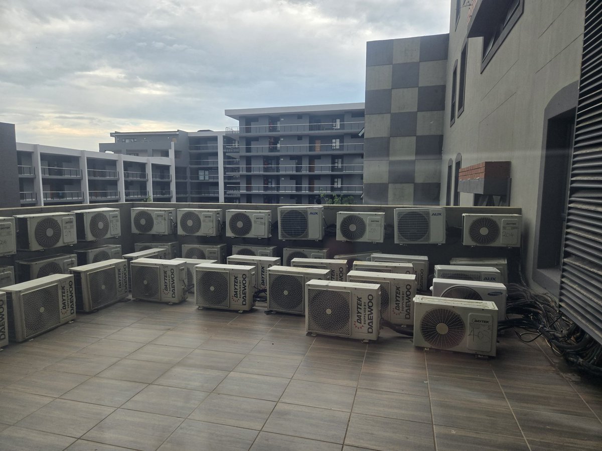 𝙷𝚎𝚗𝚍𝚛𝚒𝚔 𝚂𝚝𝚛𝚢𝚍𝚘𝚖 tweet media