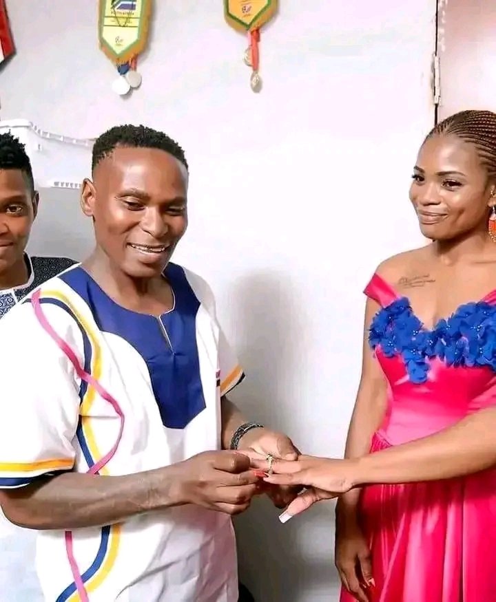 Lavish Living tweet media