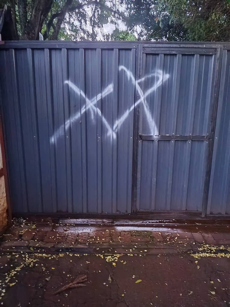 STATEMENT BY THE CONSTITUTION DEFENDERS FORUM (CDF)
FOR IMMEDIATE RELEASE:

The Constitution Defenders Forum (CDF) strongly condemns the suspected State-sponsored abduction and torture of two National Constitutional Assembly (NCA) members who were seized outside their Head Office