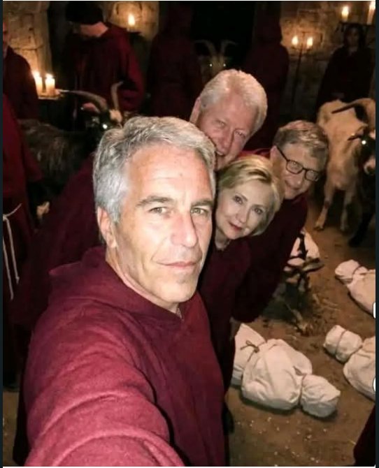 STEEL647406's tweet photo. Hillary...mai conosciuto Epstein 😏 https://t.co/ZQ0gfTjzfH