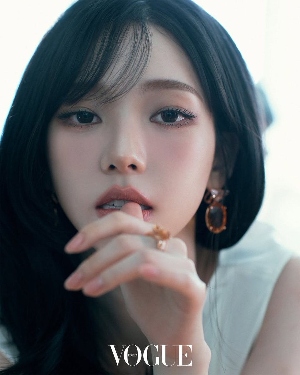 순간의 카리나 tweet media