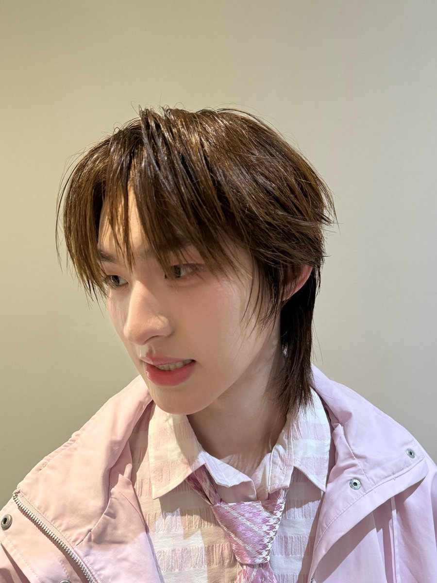 เติมก้องจิ๊หน่อย

LOREAL LIVE WITH KONGJIRO
#LOrealGlycolicXKong