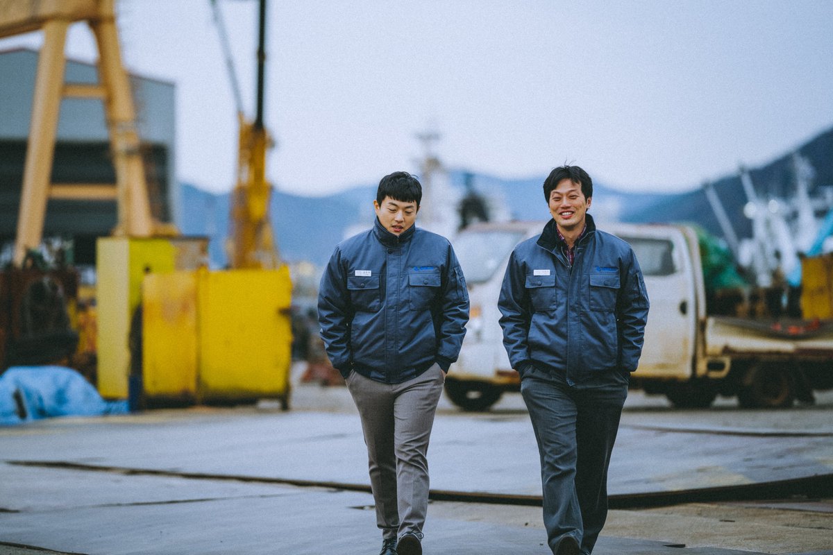 hotori_space's tweet photo. 『ただ、やるべきことを』
ほとり座にて 4/4(土) - 4/10(金)上映。

従来の労働映画とは真逆の「解雇する側」の視点から描く衝撃作。

リストラを執行する人事チームに配属された若手の葛藤を、監督の実体験を基に冷徹なまでのリアリティで描く。

組織の「やるべきこと」と、個人の「やるべきこと」。その狭間から、働くことの意味を、新たな角度から問い直す。

監督：パク・ホンジュン
出演：チャン・ソンボム、ソ・ソッキュ
《2023/韓国/1時間41分》

公式サイト：https://t.co/9aehmcyNu8
公式X：@worktodo0117
配給：太秦
©Nareun Cinema / Myung Films Lab.