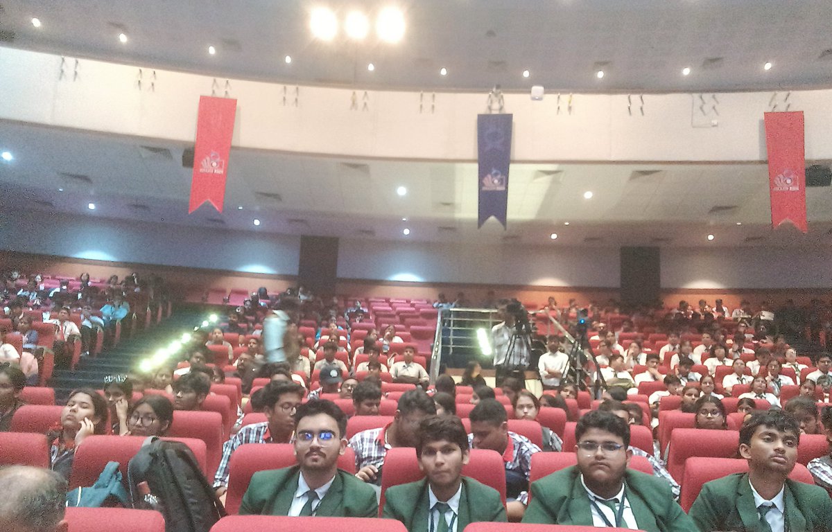 Light Lab tweet media