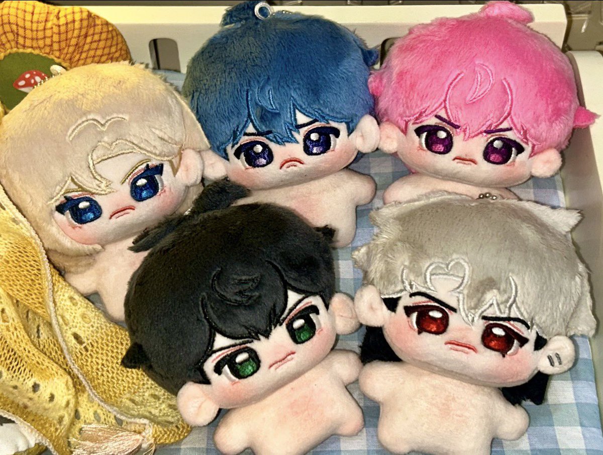 Middleodark's tweet photo. หน้าหงึเซ็ตนี้ มาสจะลงต้นเดือนมีนา ราคาตัวละ 255฿ รอเอฟฟฟ 🤩 https://t.co/FhbCQC2EmI