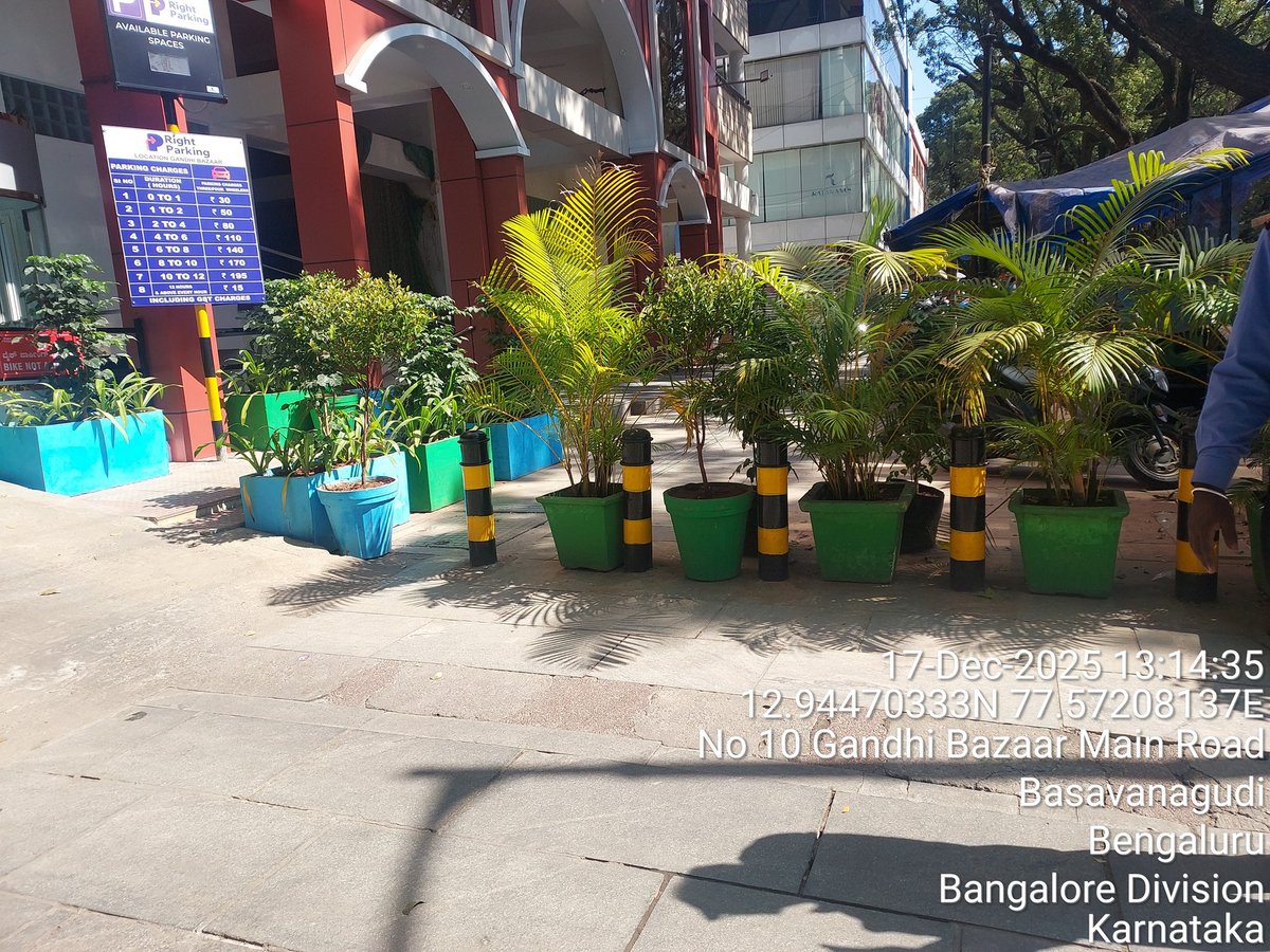 SaveBasavangudi's tweet photo. MLCP Gandhi Bazaar must inspect before it inaugurated by our DCM @DKShivakumar
@GBA_office @BCCCofficial
@GBAChiefComm
#contractor must clear pots & #unauthorized construction done.
#pedestrians
Water & electrical connections,
#Importantly let dry run of #fire engines, https://t.co/EOhRUOwy12