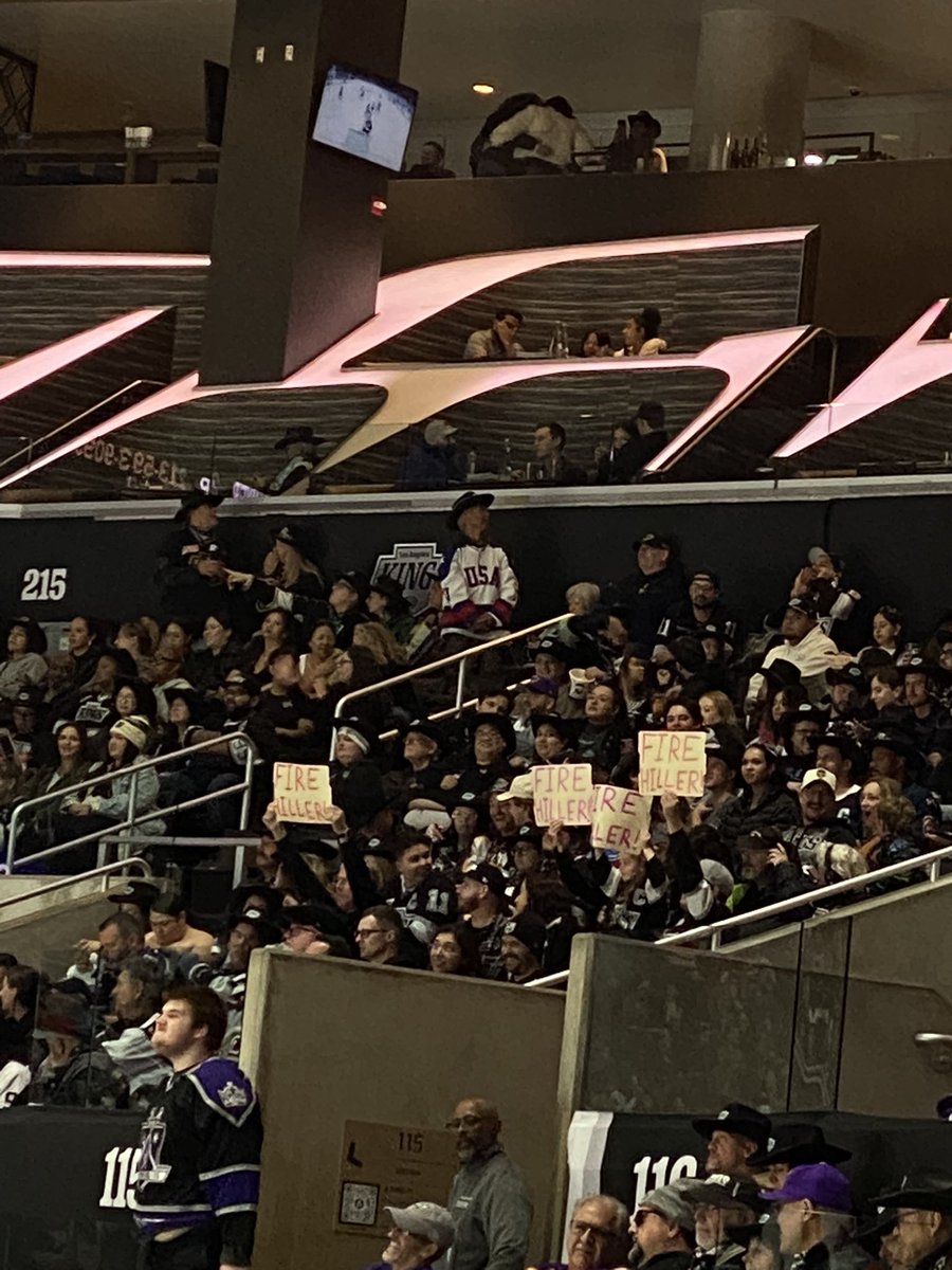 Oscar_C10's tweet photo. @LAKings https://t.co/eoLkkU2spj
