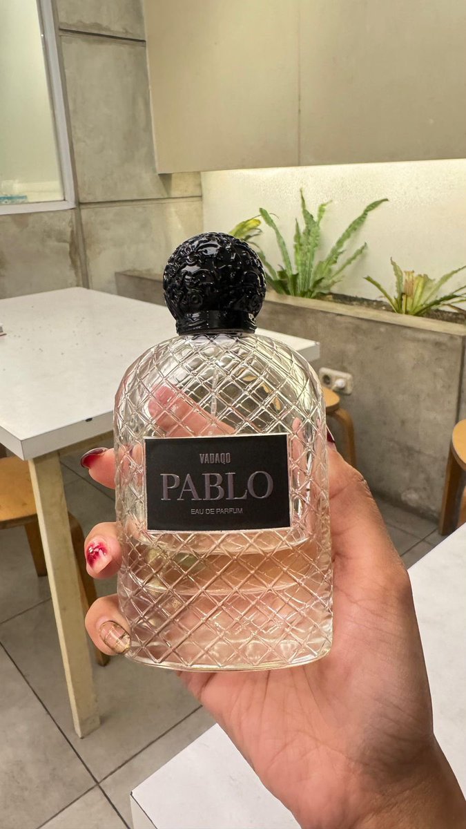 wiii3thcgurlxx3's tweet photo. tipeku cowo wangi &amp; parfume cowo  satu ini,dah pasti aromanya bikin keinget trss 🥰

wangi pria dewasa &amp; tahan lama bgt ni parfume kalo dipake,bikin falling in love🫶🏻 https://t.co/sllkhpKjJQ