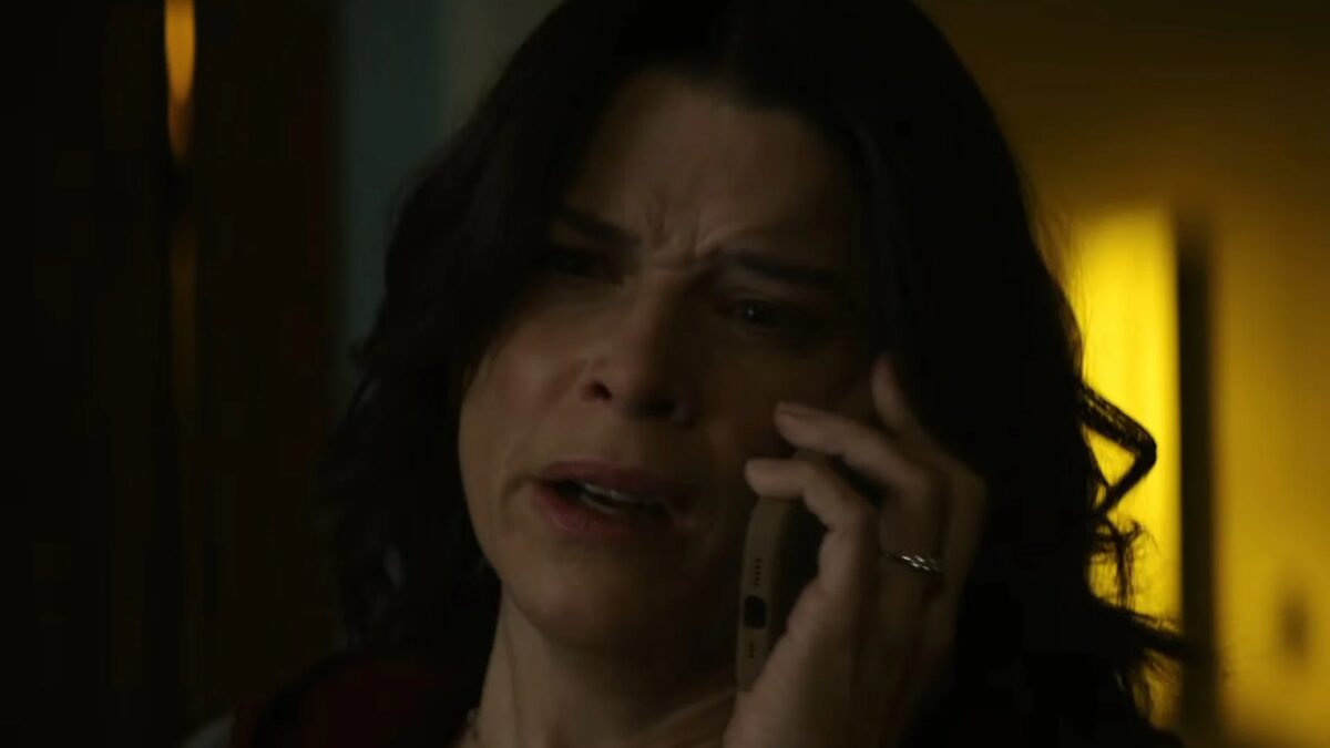 FilmBookdotCom's tweet image. Film Review: SCREAM 7 (2026): Neve Campbell is Back in a Sequel That Meanders and Often Disappoints 

Link: film-book.com/film-review-sc…

#FilmBook #AnnaCamp #AsaGermann #CelesteOConnor #CourteneyCox #DavidArquette #EthanEmbry #GuyBusick #IsabelMay #JamesVanderbilt #JasminSavoyBrow...