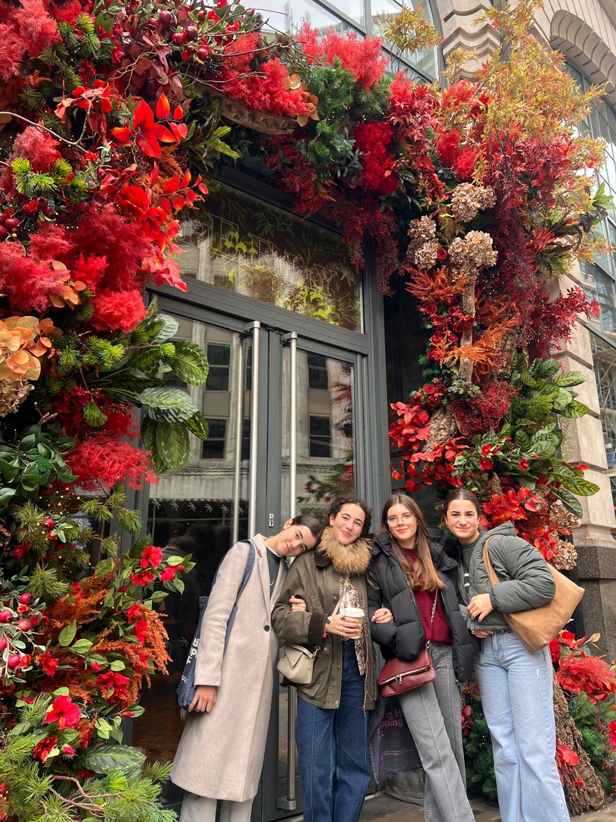 SagradaFamiliaBaFEC tweet media