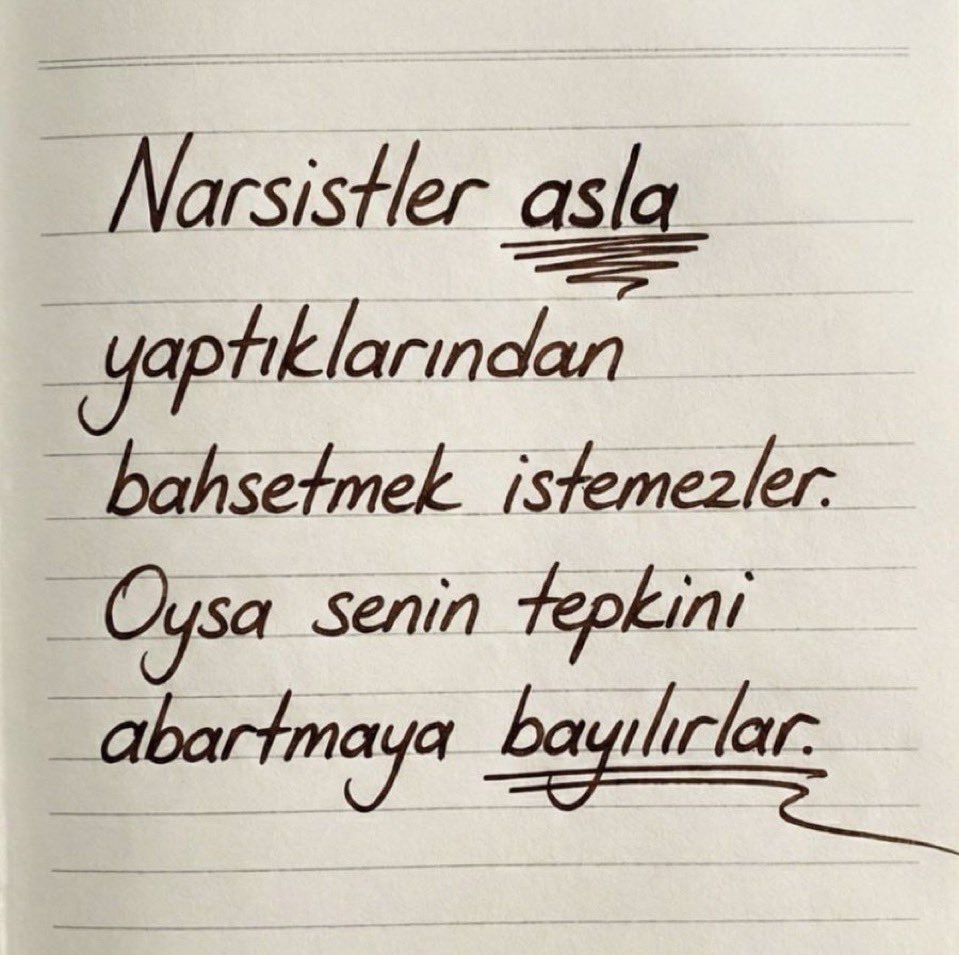 Kitap Kurdu 🐛 (@sivrikalem34) on Twitter photo 