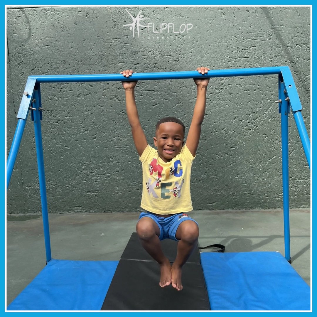 flipflopgymnas3's tweet image. Double the effort, double the determination! 🤸‍♂️💙

These brothers practiced hanging in tuck position before moving up to front support on the bar building strength, confidence and perseverance one skill at a time.

#FlipflopGymnastics #BrotherGoals #BarWork #TuckPosition