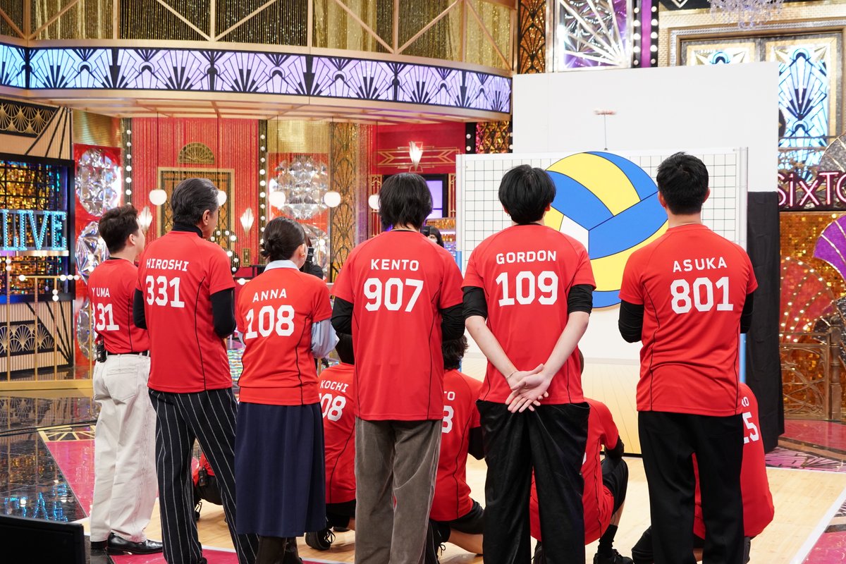 ⋱#GOスト チラ見せ💎⋰

映画『ゴールデンカムイ 網走監獄襲撃編』チームが登場！🔥
お揃いのユニフォームで気合十分です👊

#GoldenSixTONES は3/1(日)よる9時から放送🏐