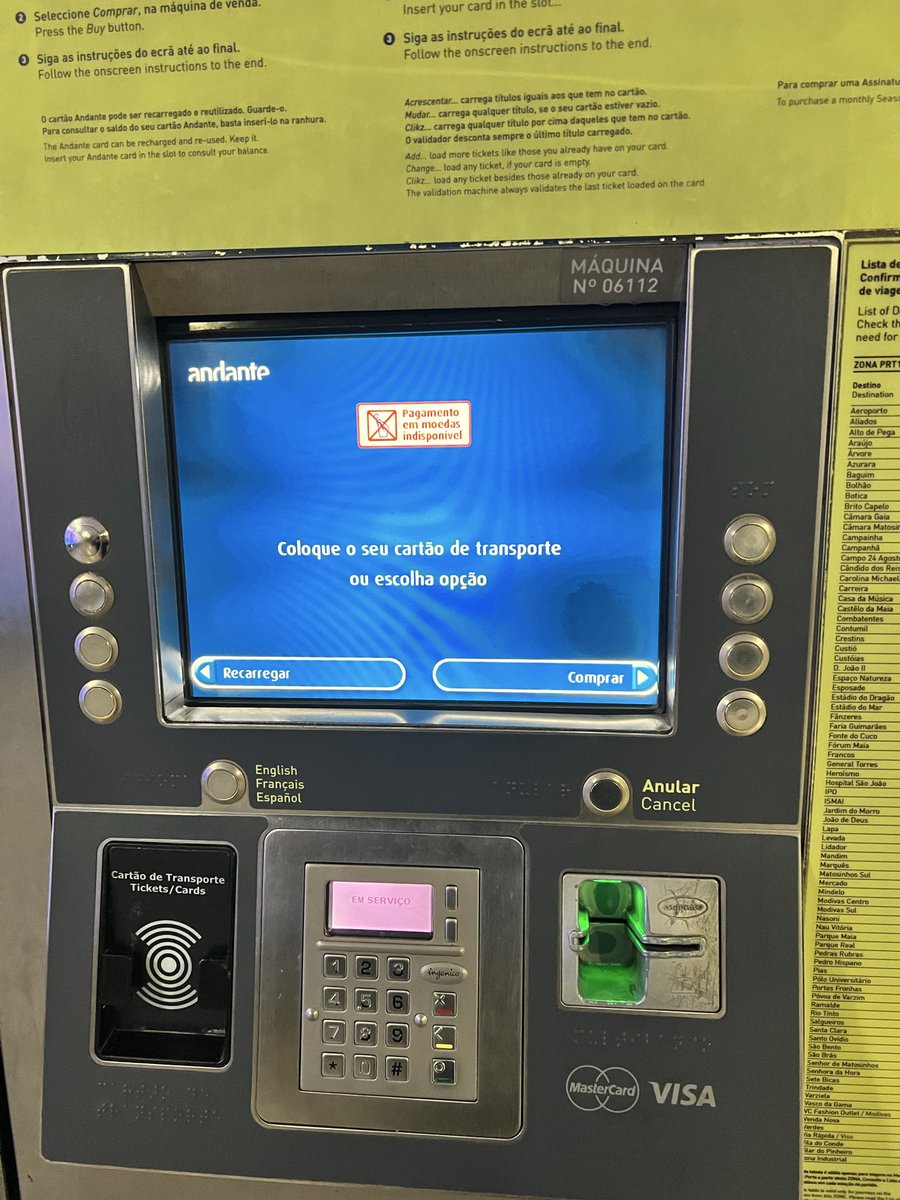 _r6's tweet photo. @MetrodoPorto hoje pelas 6:15 coloquei 2€ e a maquina nao assumiu o recebimento. Coloquei mais dinheiro para ver se solucionava e piorou. Apos esperar deu esse erro e nao consegui recarregar e fiquei sem 2,55€. Campo 24 de agosto. https://t.co/Z5wjoy84Dx