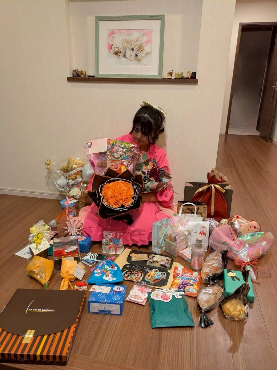 khaki1204's tweet photo. 2026.2.23 
khaki 3rd solo live「夢なんて持つだけ無料なんだからさ」
無事終演致しました！！
2ndミニアルバム 残り1枚 アクリルキーホルダーも残り10個！
沢山ご購入ありがとうございます😭💖
お客様95名＋サポートメンバー5名
計100名と作り上げたライブでした！❤️‍🔥
ALTもみてね😻😻😻 https://t.co/GpujdBCx5T