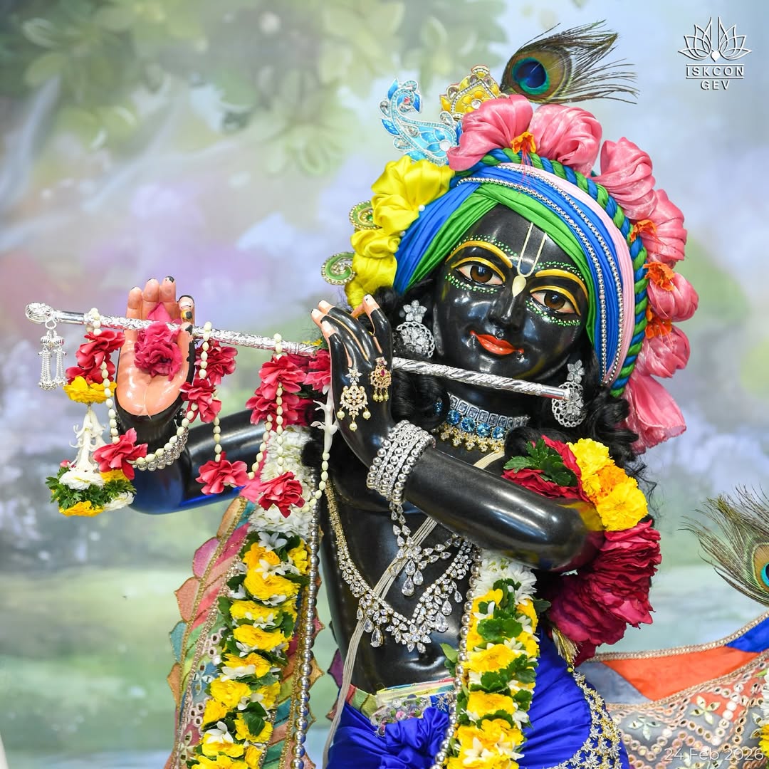 GaurangaDas's tweet photo. What satisfies the Lord?
Sincerity and submission.

What dissatisfies the Lord?
Whimsical behaviour.

#harekrishna #krishna #iskcon https://t.co/PCZ6YSpwsu