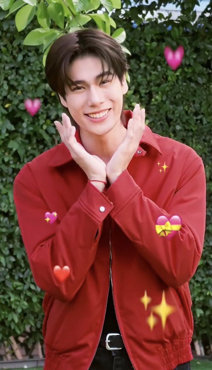 Too cute to handle ♡⁠(⁠Ӧ⁠v⁠Ӧ⁠｡⁠) Phuwin is even more adorable