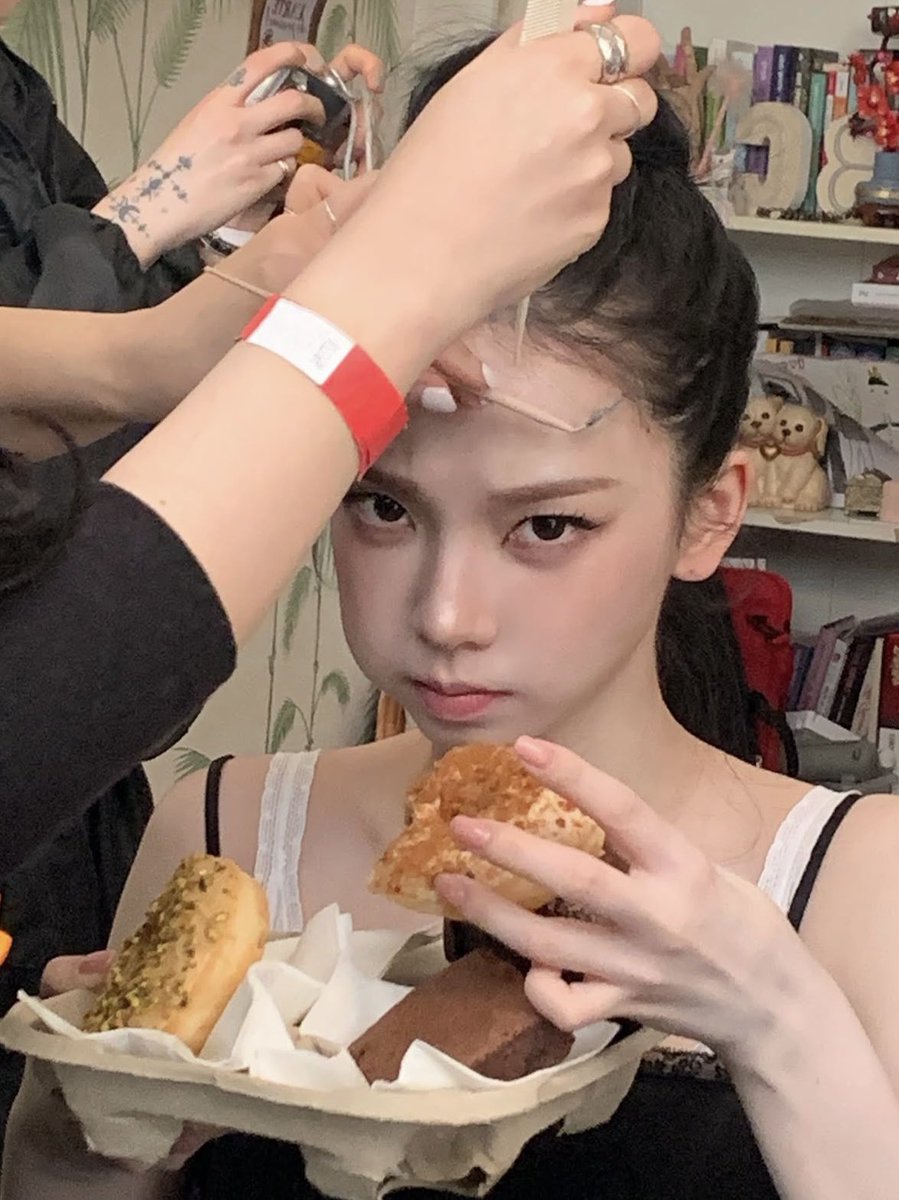 Karina♡ tweet media