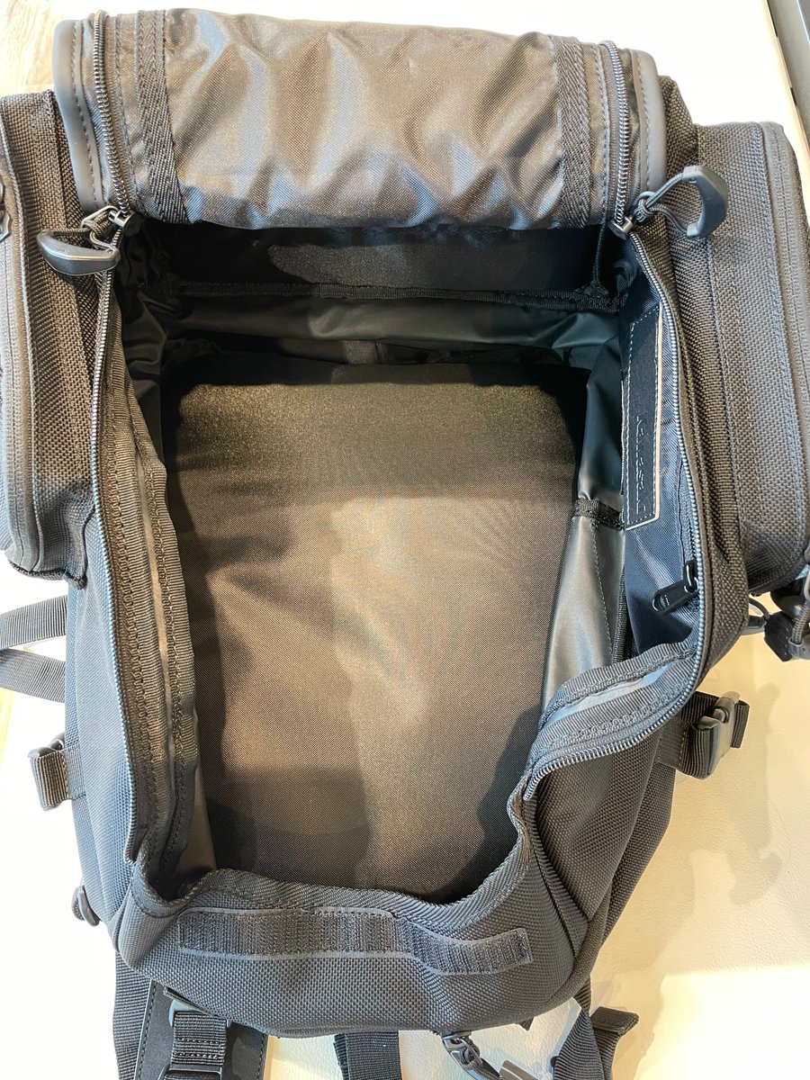 カワサキプラザ千葉中央です。 【カワサキ リアバッグ】のご紹介です