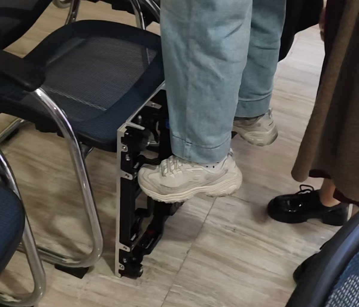 luo_irene68895's tweet image. P1.9 &amp;amp; P2.6 (2-in-1 IMD) Indoor Rental LED Displays – EU Stock, 🚚 3-Day Delivery
High refresh rate, stable performance – perfect for repeated rental use.
2-in-1 IMD LED 
Fast Setup 
Anti-Collision Design 
Front &amp;amp; Rear Maintenance #rentalLED #eventled #stageleddisplay