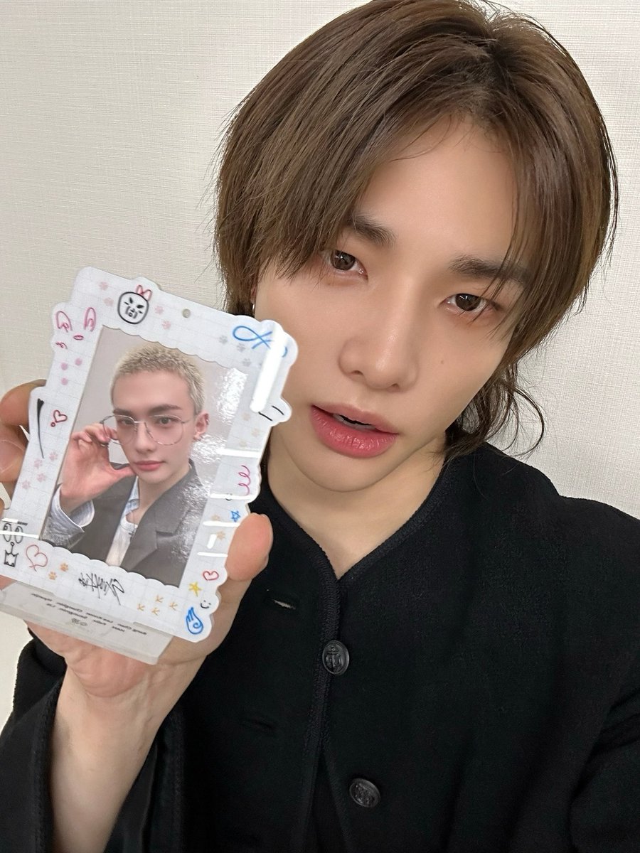 너무 귀여워 너무 깜찍해 너무 사랑스러어
보고싶구나 훙딘