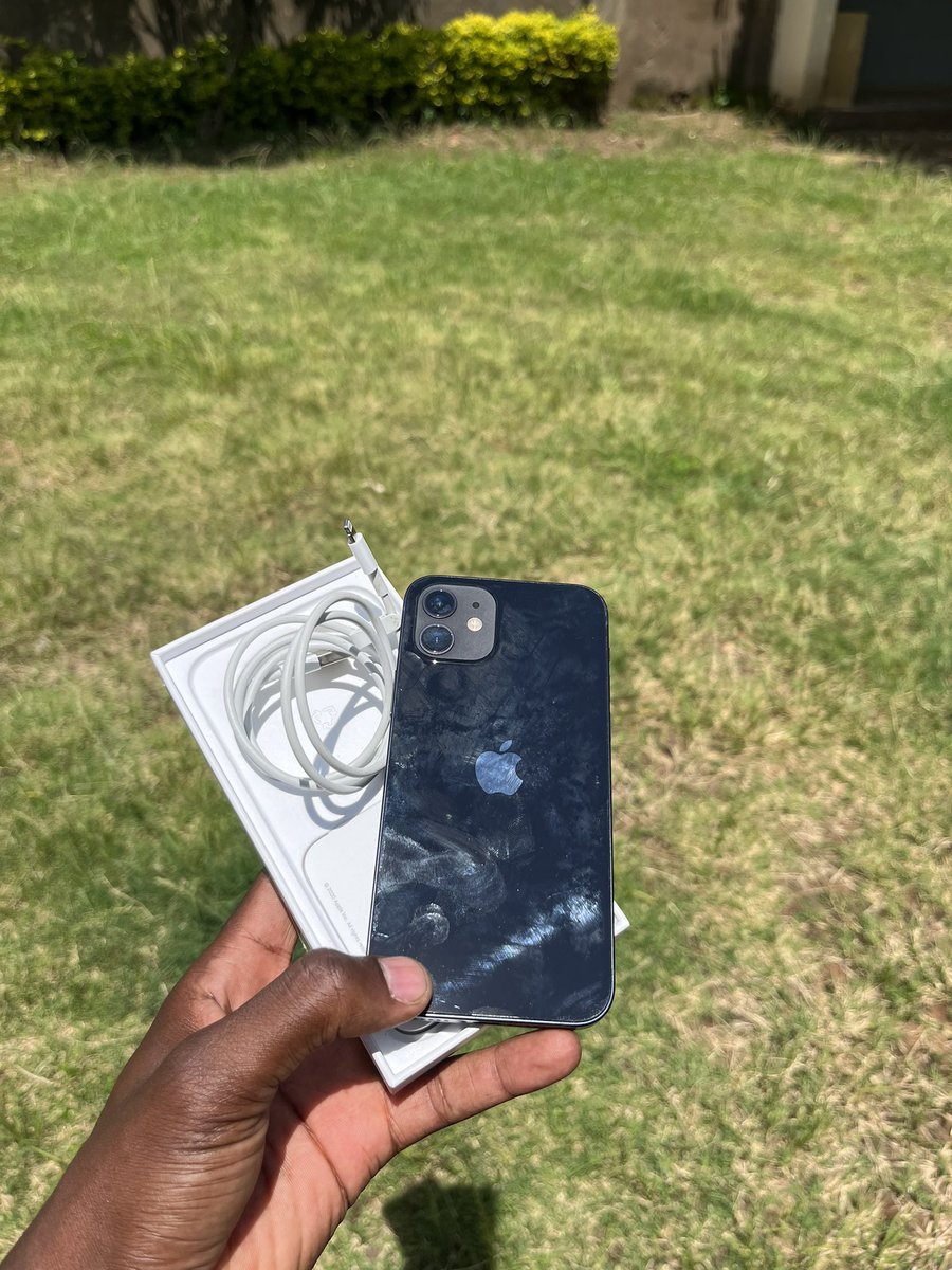 iPhone 12
128gb
89%bh
K1,150,000