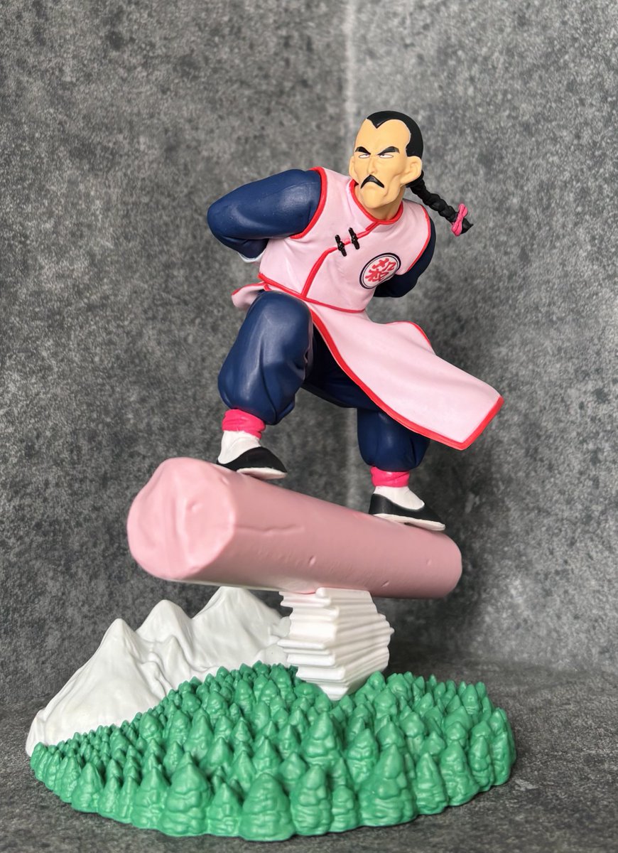 ドラゴンボール History Box 
桃白白 フィギュア

あの飛んでいってるシーンの再現度が素晴らしいですね🤣✨

【獲得個体の重心情報】

・表面側が重め

・上下は少しだけ動くが、上側が重い

・左右はほぼ動かず、
　外箱表面側から見て、
　左上側が少し重めでした🤔😇