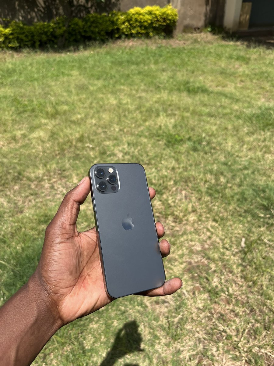 iPhone 12 pro
512gb
87%bh
K1,550,000