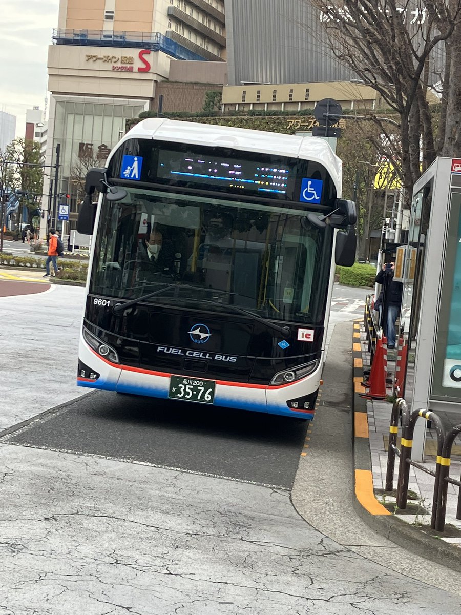 大井町駅（西口）から15:13発京浜急行バス大森営業所M9601号車品川200
