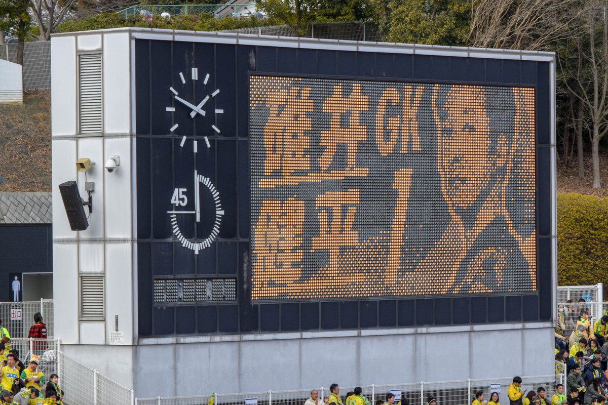 panopara's tweet photo. 9年と1日前。さすがに隔世の感しかないな。 https://t.co/sgluM7nKPt