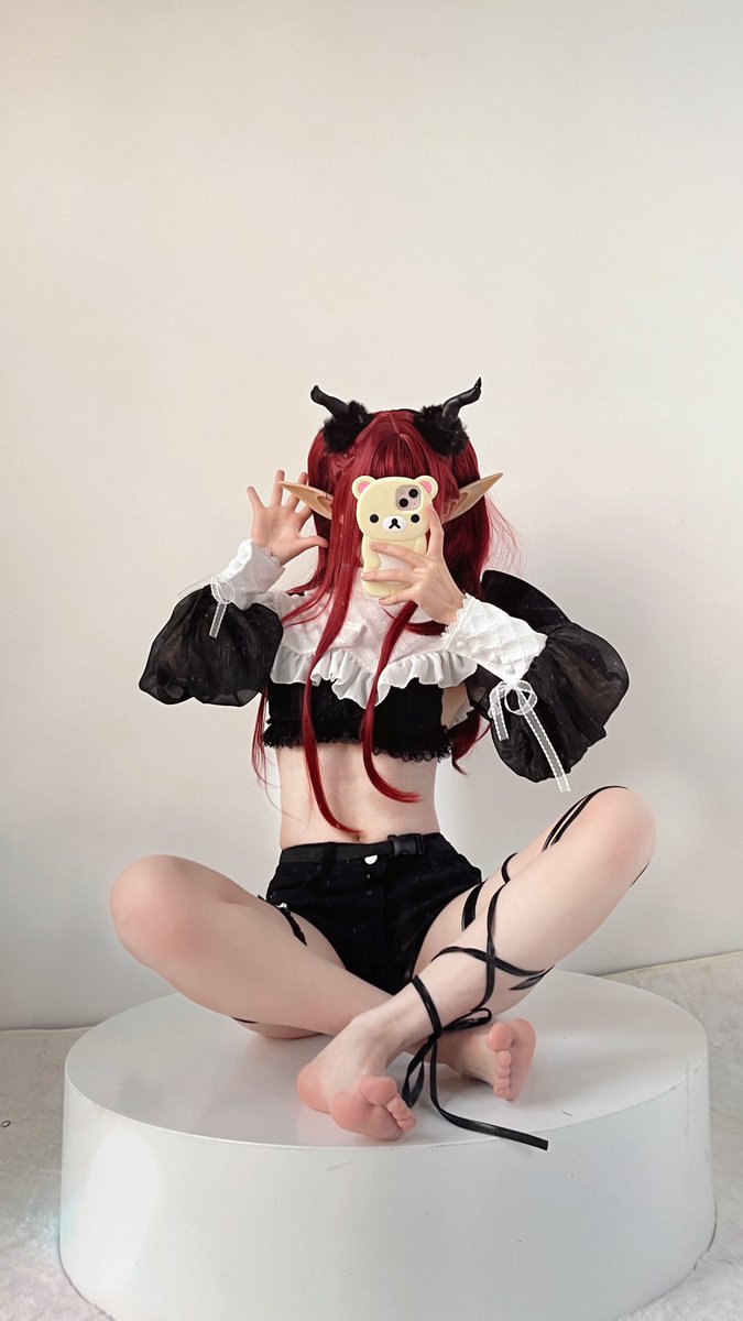 Cxhdgpw's tweet photo. 这是奖励❤️ #喜多川海梦 #魅魔 #cosplay #更衣人偶坠入爱河 #coser https://t.co/868dvfwgg3