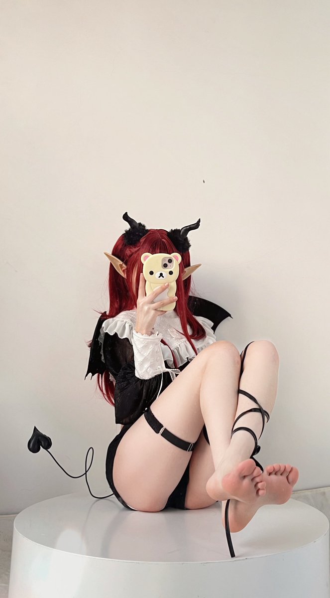 Cxhdgpw's tweet photo. 这是奖励❤️ #喜多川海梦 #魅魔 #cosplay #更衣人偶坠入爱河 #coser https://t.co/868dvfwgg3