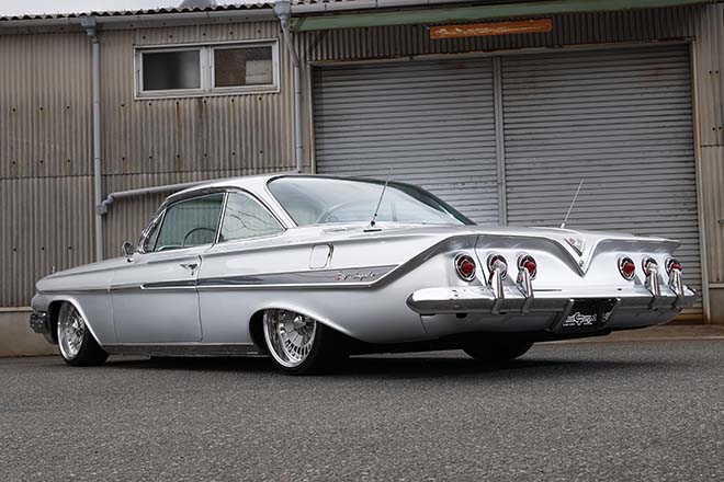 アメ車に乗るって楽しい '61 シボレー インパラ ローライダーの王道