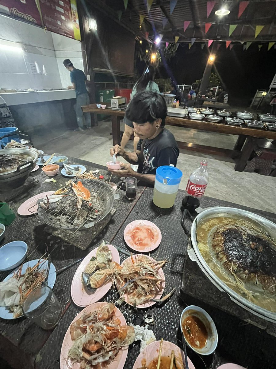 ก้าป้า tweet media