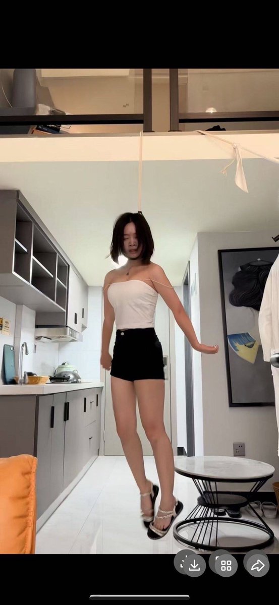 amy32888's tweet photo. #上吊 #吊死 #白绫 #首吊 #失禁 #自缢 #裸绞 #掐举 #提起 #绞刑 #窒息 #窒息昏厥 #呼吸控制 #冰恋 #hanging #neck #悬空 #性窒息 #首絞 #掐脖子 #勒脖子 #闷晕 #捂晕 #breathplay #strangle #NeckFetish #勒死 #首絞め #白目失神 #翻白眼 进群私聊 https://t.co/AZkWRpW3Gi