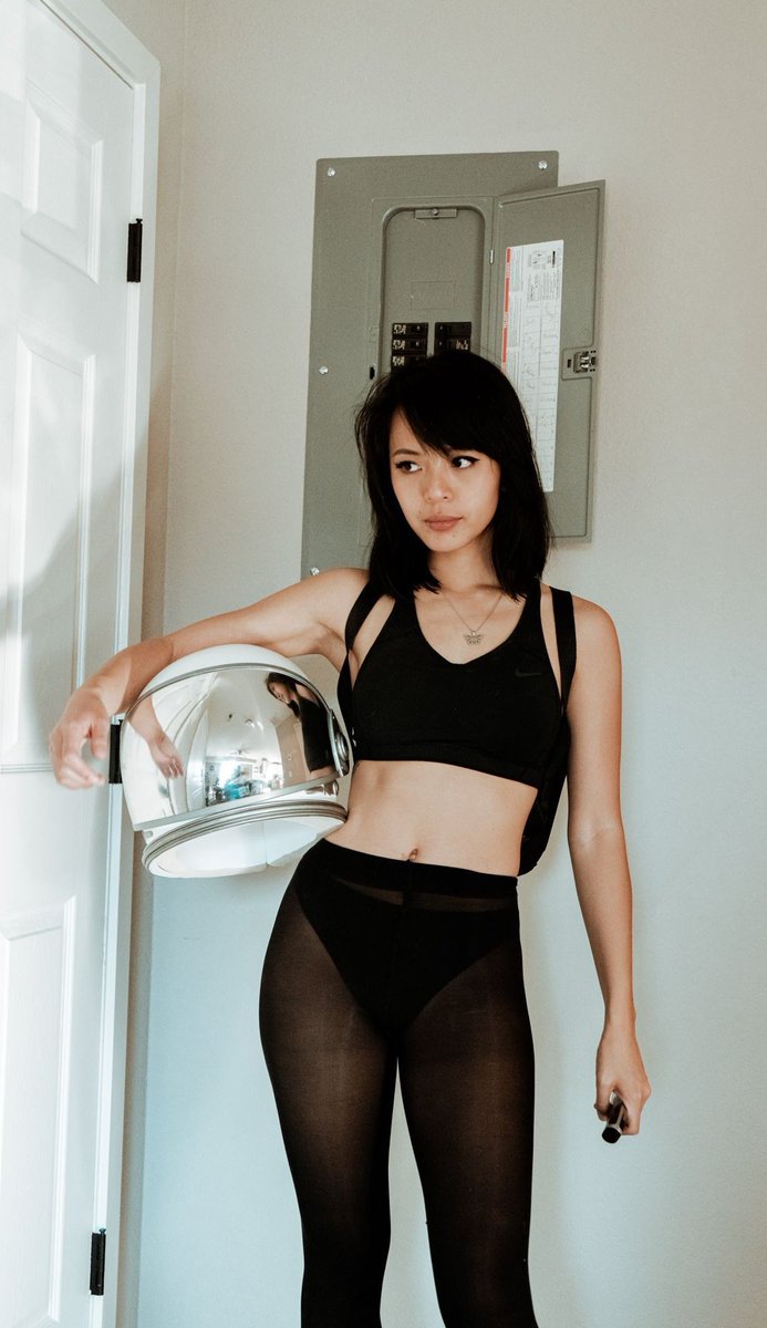 Ajaymee54246175's tweet photo. i play alot 🌚🤗

feeling very naughtyy 🥵

lets play together

#sgonlyfans #sggirl #nsfwtwt #sgnsfw https://t.co/SwtgSMBet1
