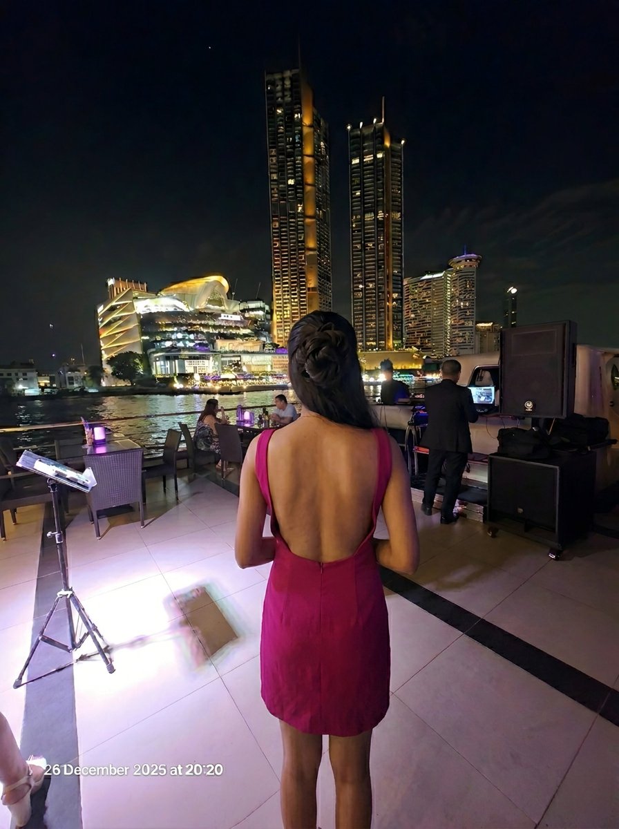 भगजोगनी tweet media