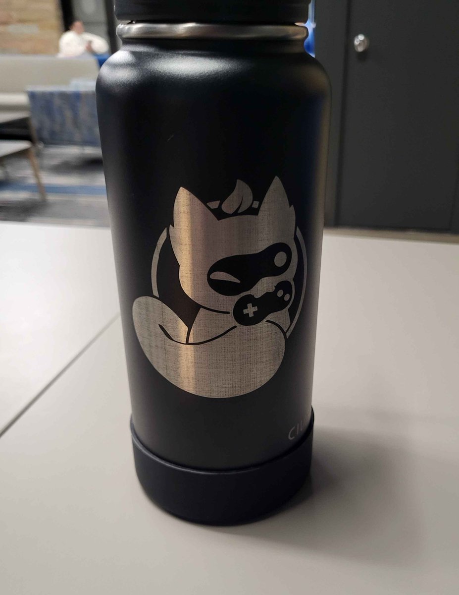 Arched2135's tweet photo. Day 1,471: CUSTOM ARCHED STUDIOS CUP!!!
#DailyArt #CustomCup #ArchedStudios https://t.co/eiexxTamQ8