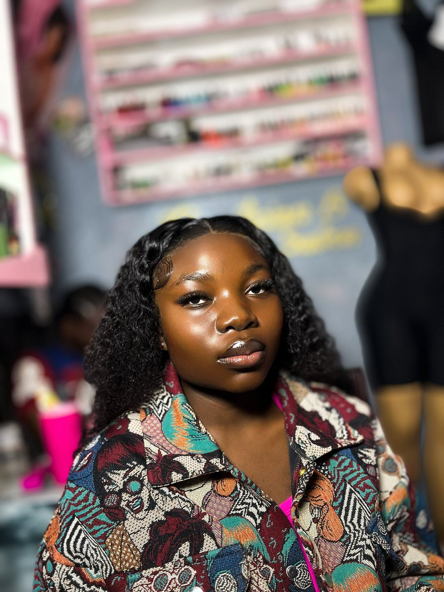 They say black doesn’t crack.. I believe it. 

It’s not about how we age, it’s about we not letting our circumstances define US. How we choose JOY instead of Sadness..

Proudly black❤️

Wig installation and lashes by Beauticianb.

📌B’da, Bambili

Book an appointment today.