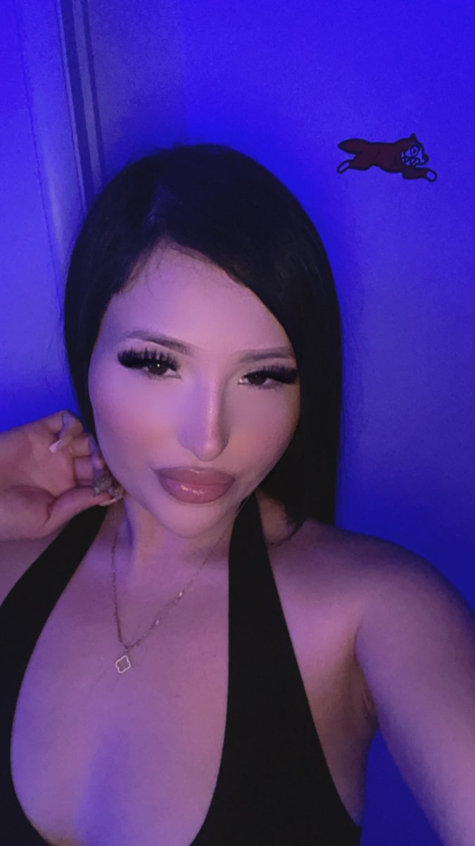 Brittne5306713's tweet image. Hmu meets take cash #Bakersfield meets