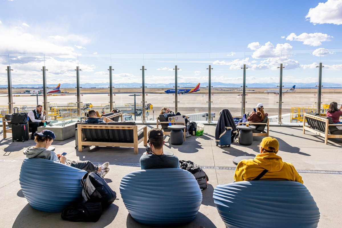 DENAirport's tweet photo. WE OUTSIDEEE. ✈️

Did you know we have three outdoor patios, one at each concourse? Perfect for planespotting and getting some fresh air.

📍 Gate A15
📍 Gate B7
📍 Gate C67 https://t.co/cgMG1FkALs