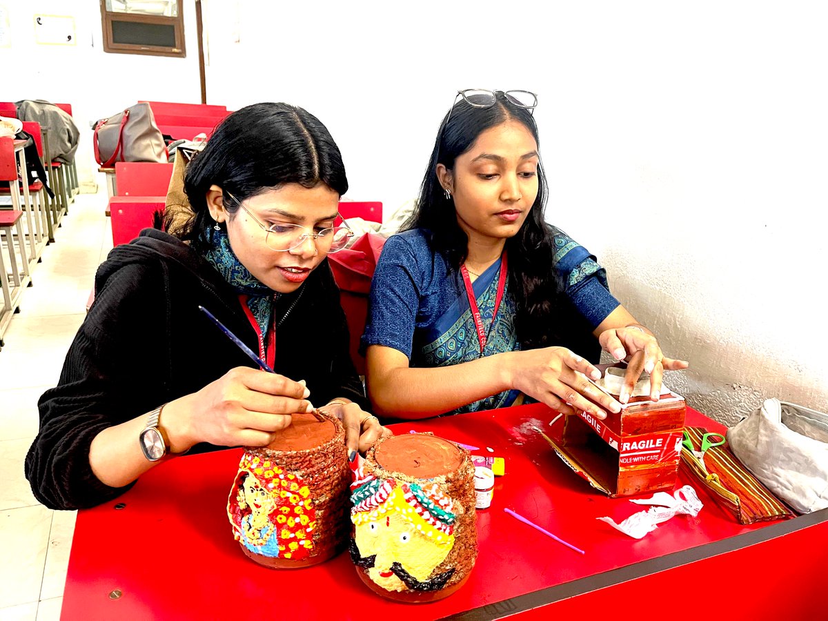 FIMTDELHI's tweet image. 🎭Creativity Unmasked at FIMT!
Artkriti Society’s Face Mask Making Activity (25 Feb 2026) saw B.Ed. students showcase imagination, teamwork &amp;amp; artistic talent.
Kudos to all participants and organizers for a vibrant &amp;amp; inspiring event! 🌟🎨
#ArtkritiSociety #FIMT #CreativeExpression